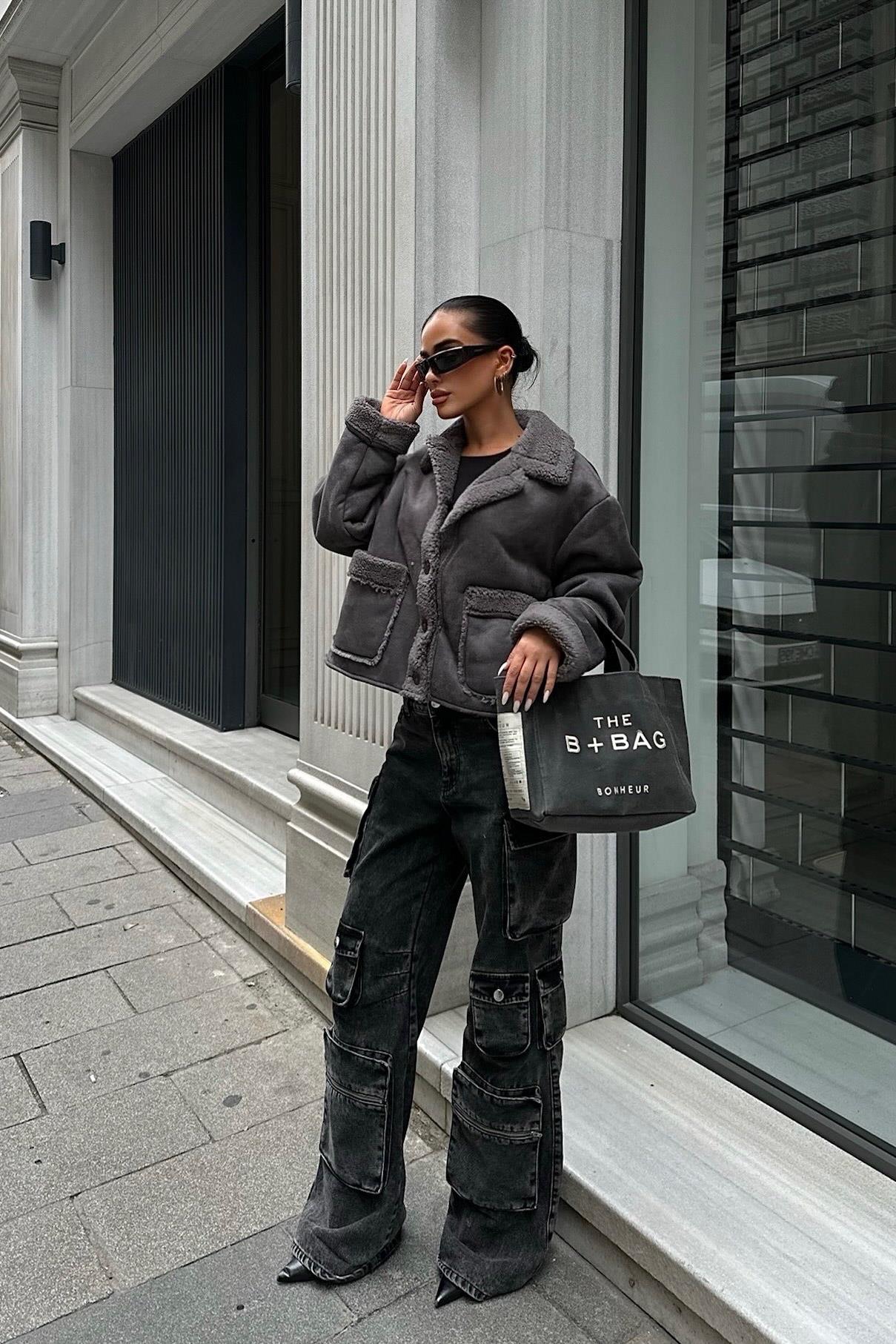 Faux Suede Shearling Jacket – Cozy Streetwear Essential for Effortless Style
