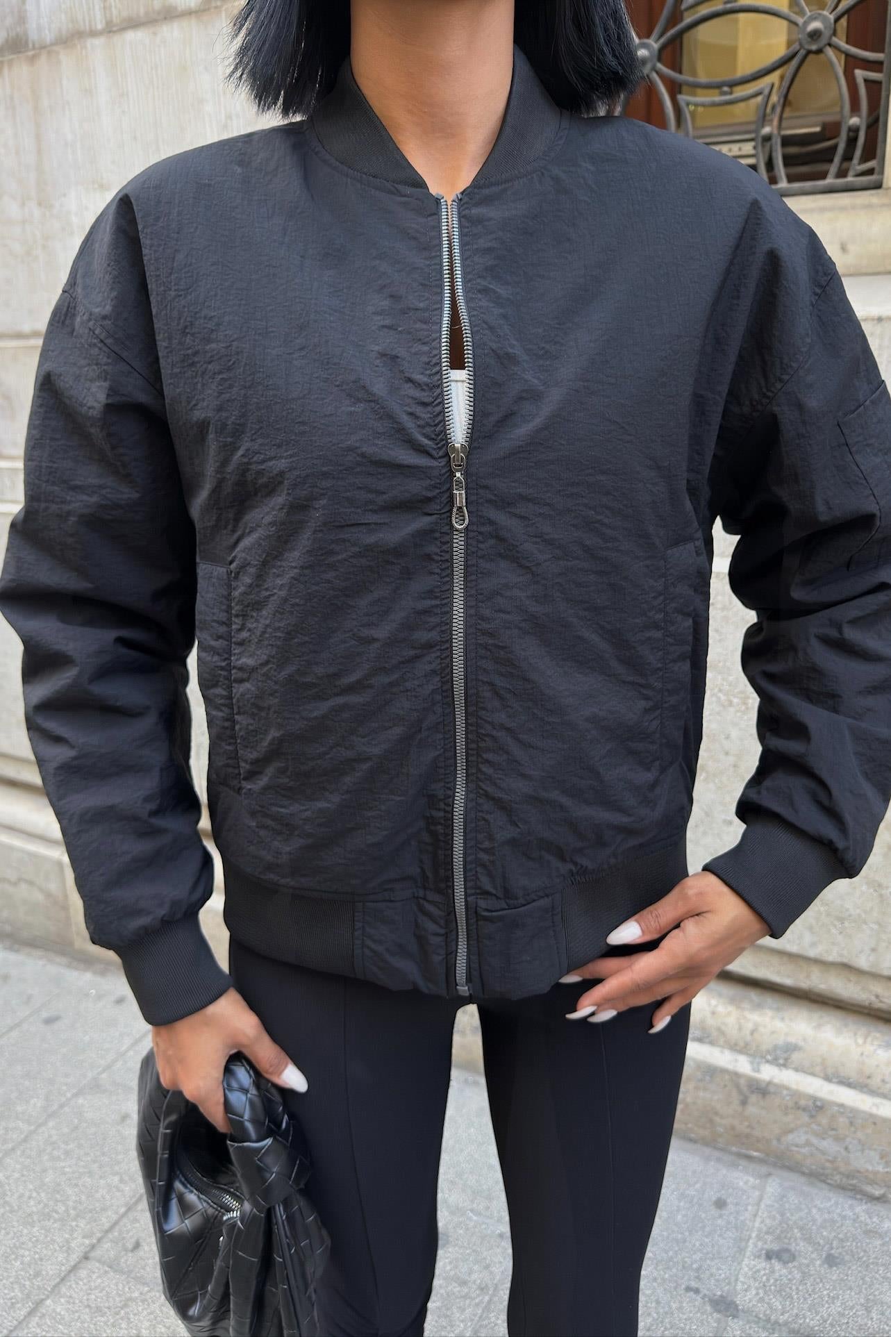 Urban Air Bomber Jacket – Lightweight Streetwear in Black, Khaki & Beige