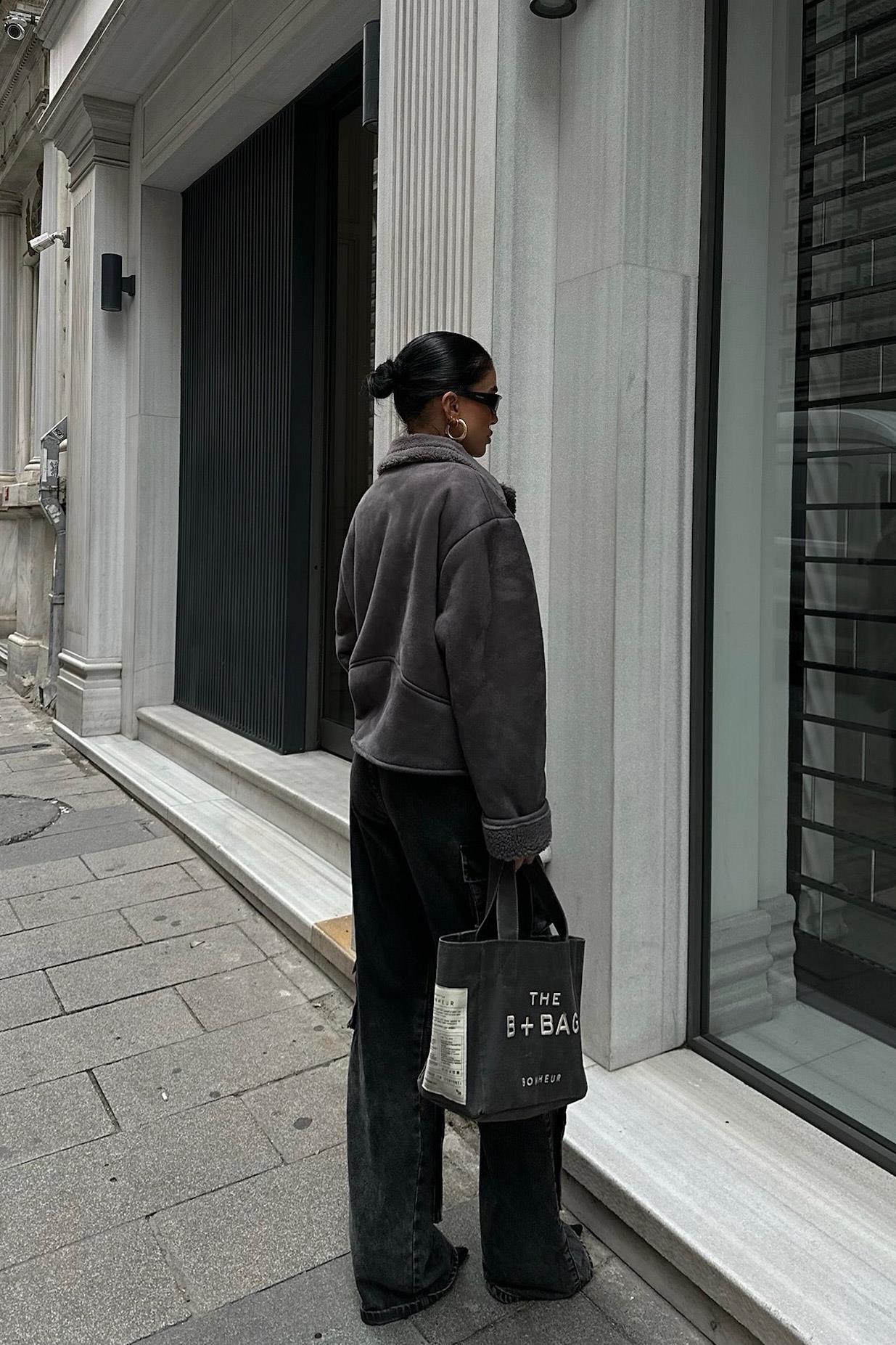 Faux Suede Shearling Jacket – Cozy Streetwear Essential for Effortless Style