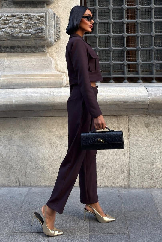 Structured Blazer & Pants Set – Women’s Modern Business Outfit