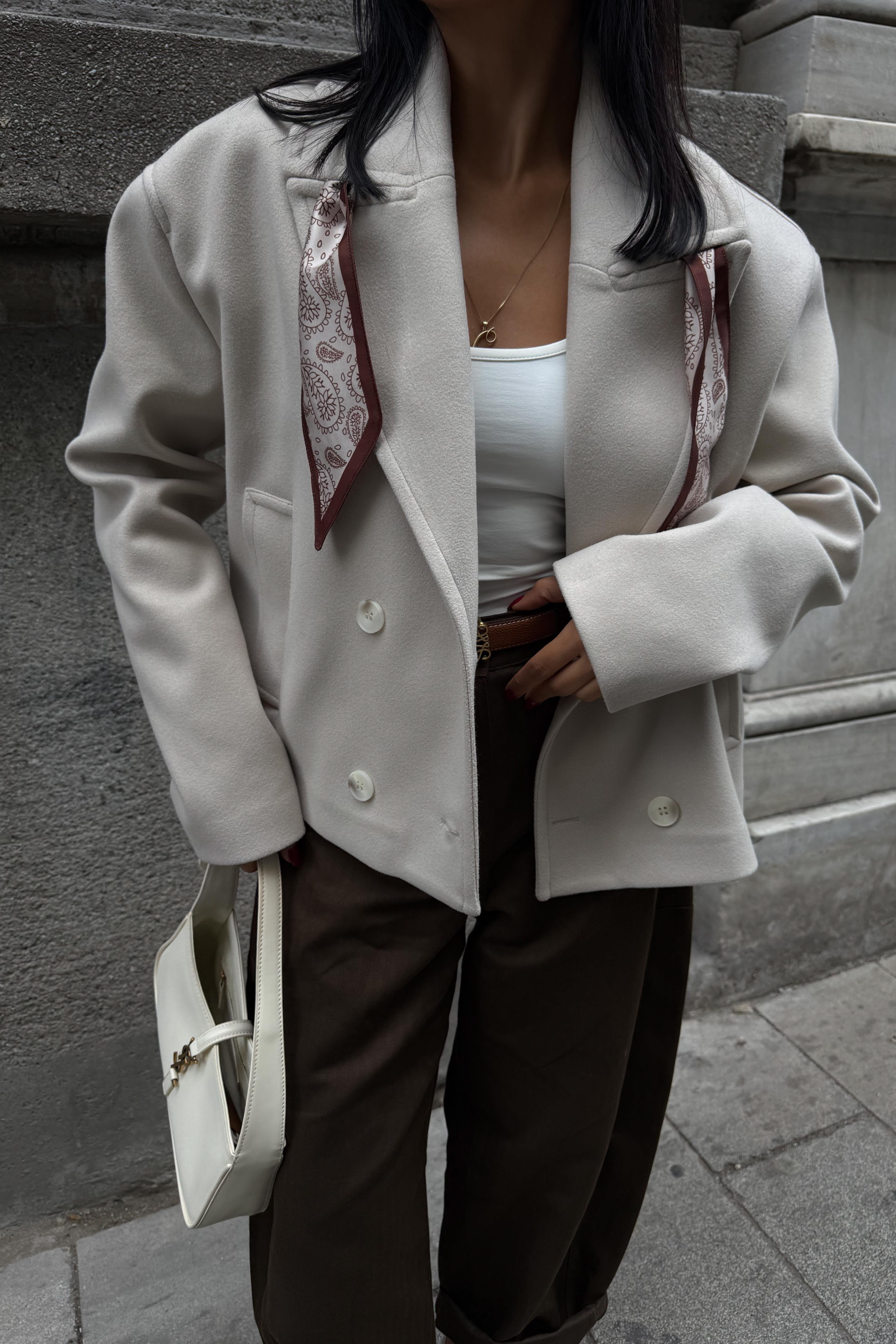 Premium Wool-Blend Short Coat with Scarf Detail – Elegant Casual Jacket for Women