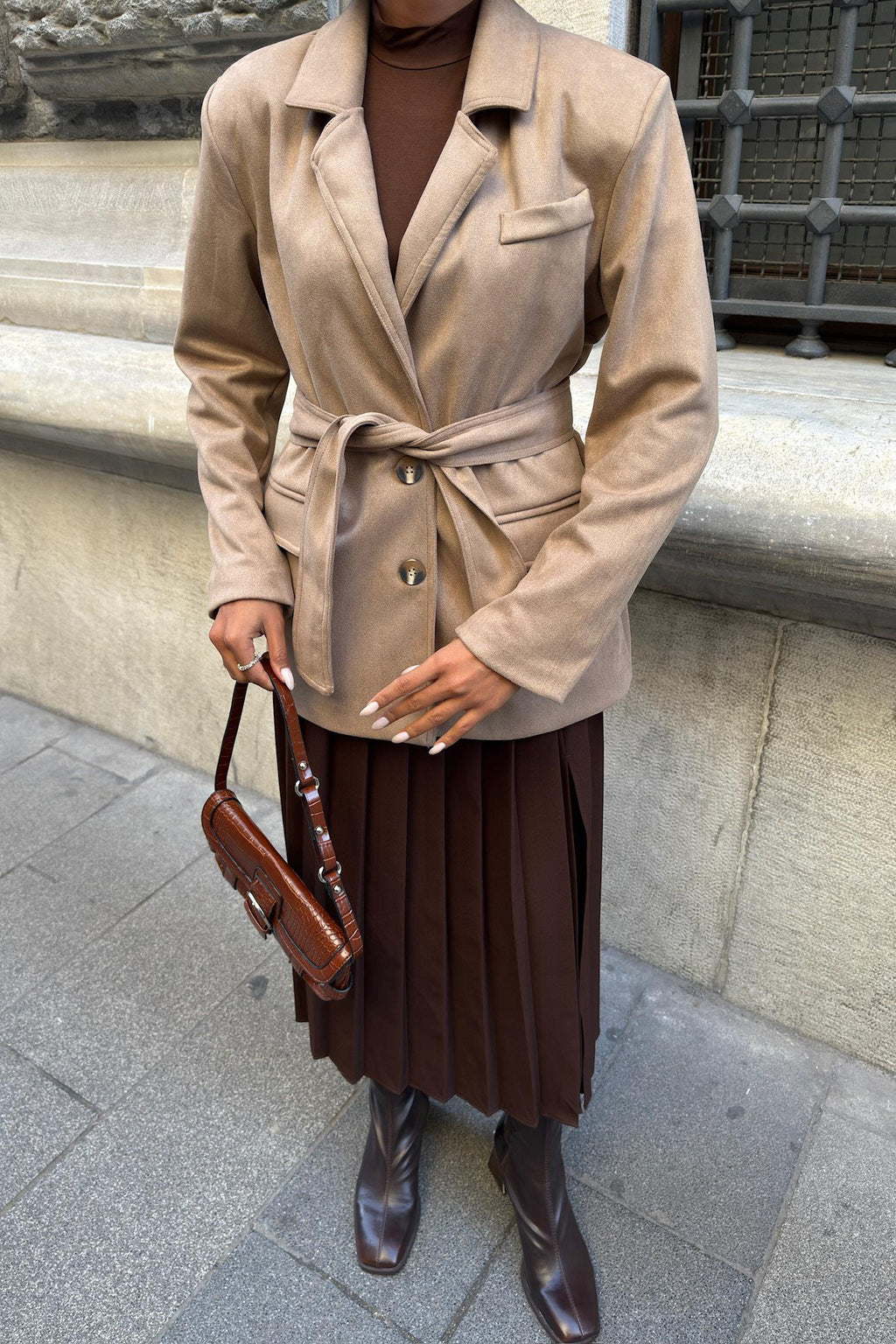 Soft Suede Belted Blazer Jacket – Timeless Chic Outerwear for Everyday Elegance