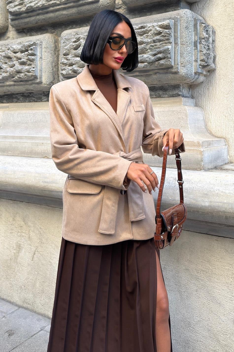 Soft Suede Belted Blazer Jacket – Timeless Chic Outerwear for Everyday Elegance