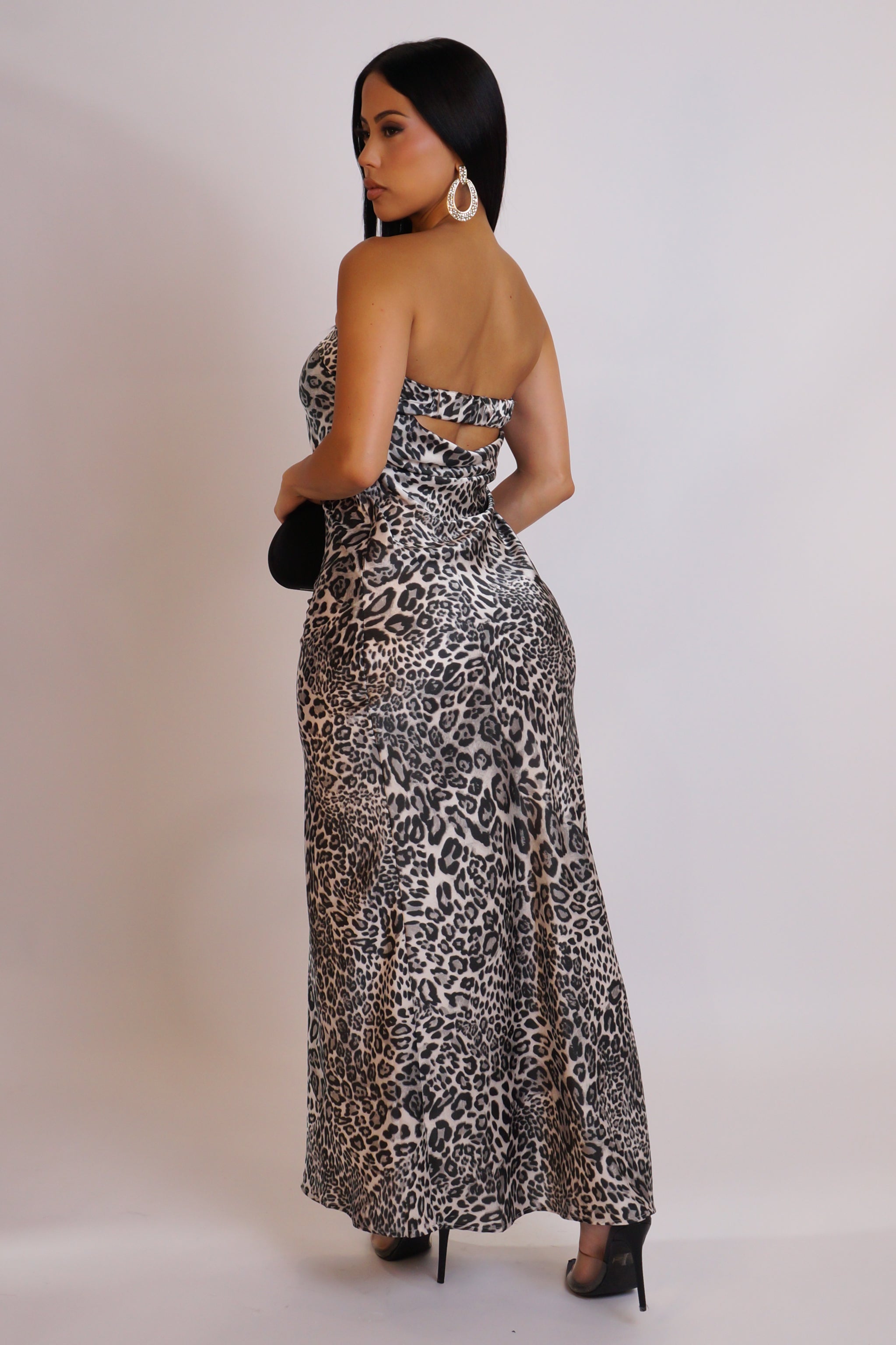 Playful Kiss Midi Dress - Black