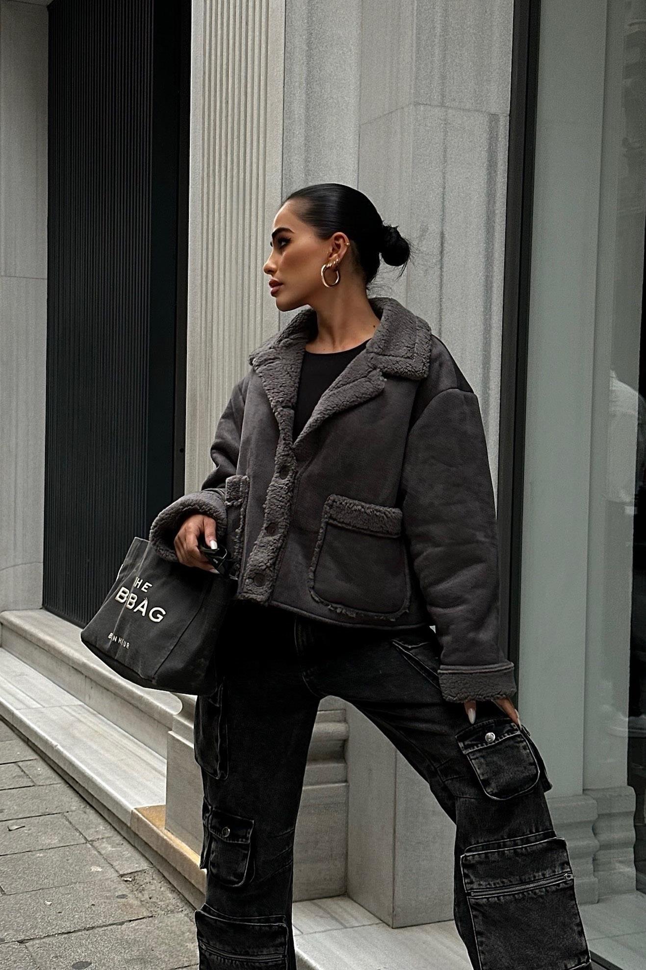 Faux Suede Shearling Jacket – Cozy Streetwear Essential for Effortless Style