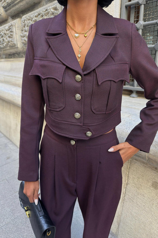 Structured Blazer & Pants Set – Women’s Modern Business Outfit