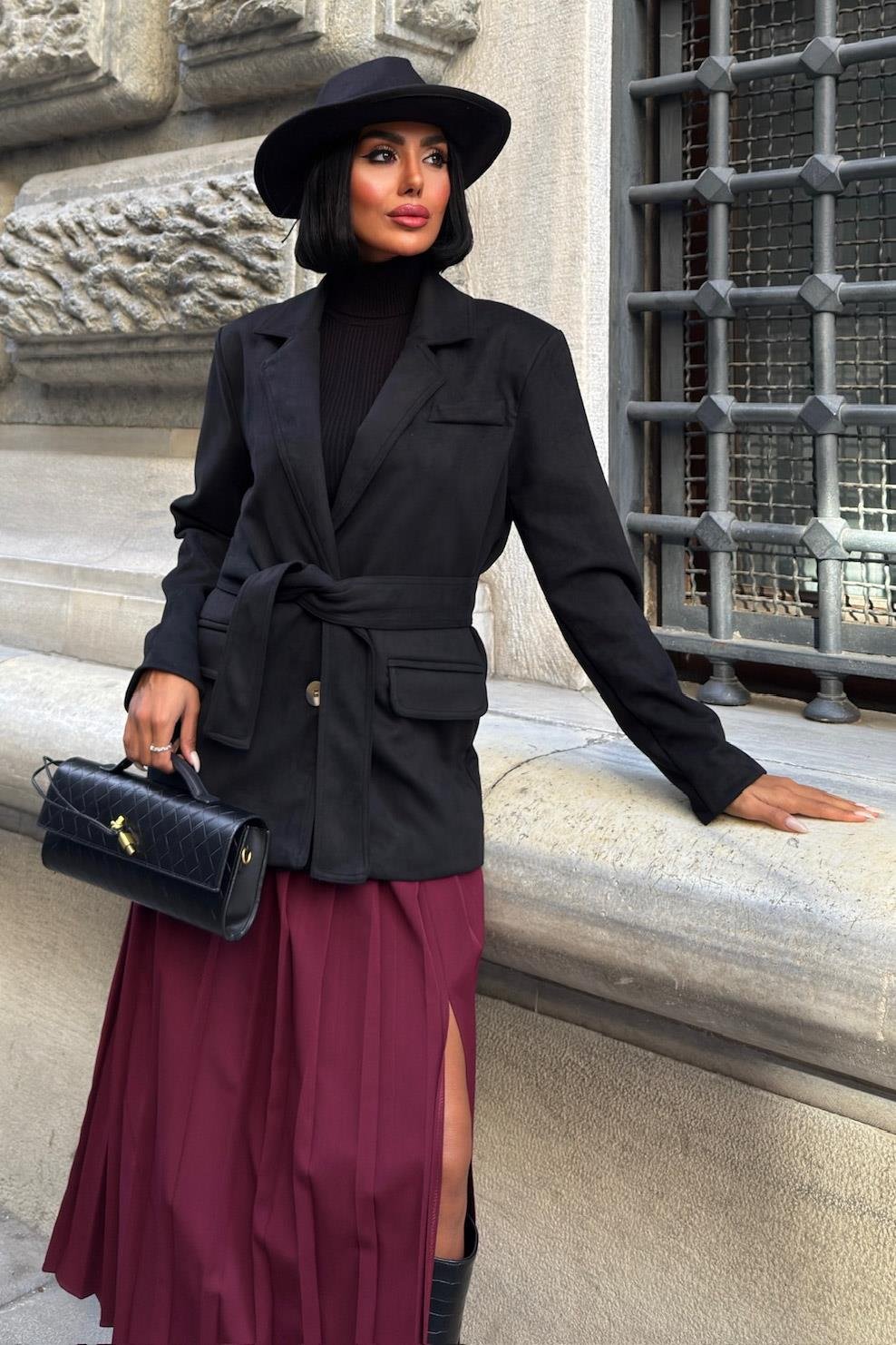 Soft Suede Belted Blazer Jacket – Timeless Chic Outerwear for Everyday Elegance