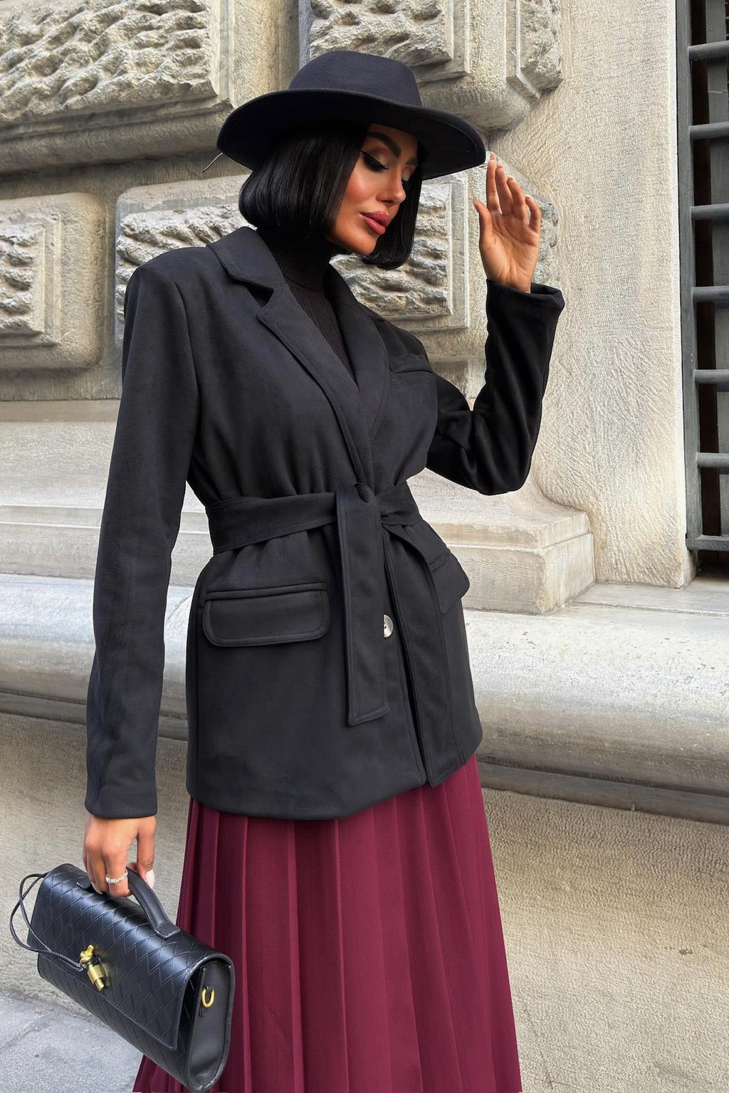 Soft Suede Belted Blazer Jacket – Timeless Chic Outerwear for Everyday Elegance