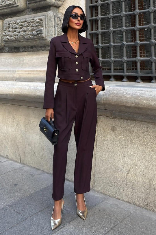 Structured Blazer & Pants Set – Women’s Modern Business Outfit