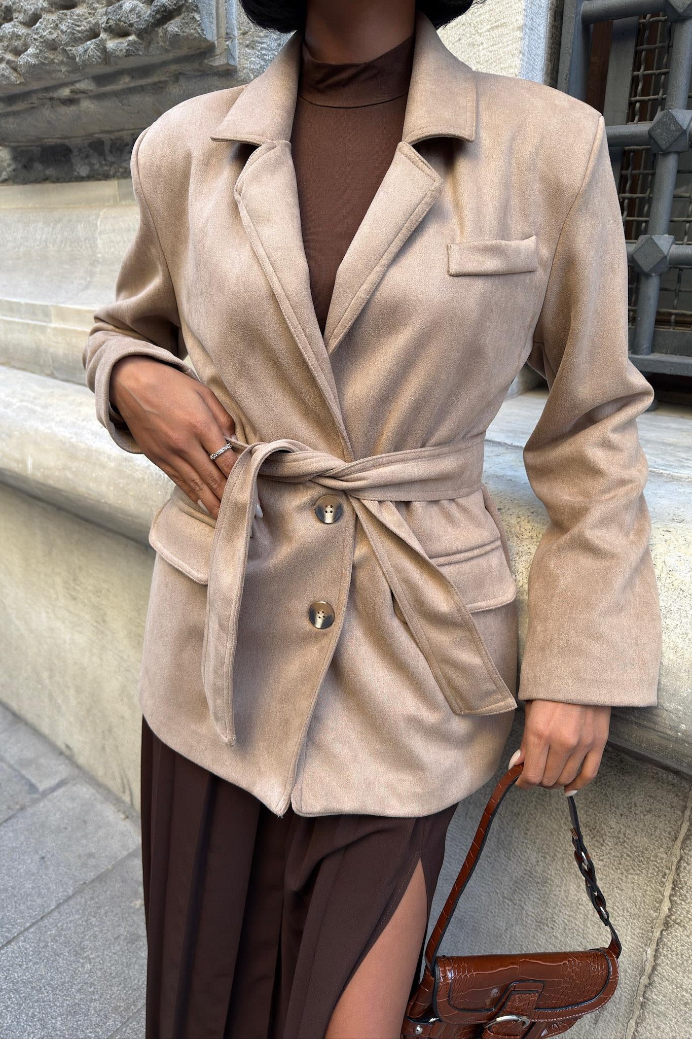 Soft Suede Belted Blazer Jacket – Timeless Chic Outerwear for Everyday Elegance